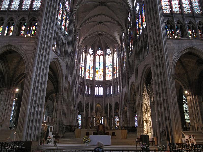 Basilica St Denis.JPG